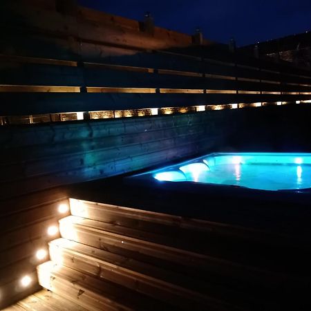 Bed & Breakfast Chateau Les Cedres Bretteville-l'Orgueilleuse Exterior foto