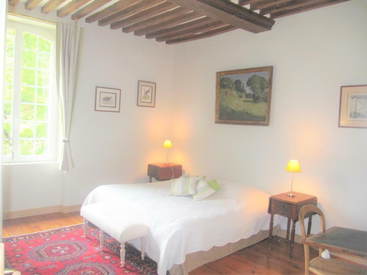 Bed & Breakfast Chateau Les Cedres Bretteville-l'Orgueilleuse Exterior foto