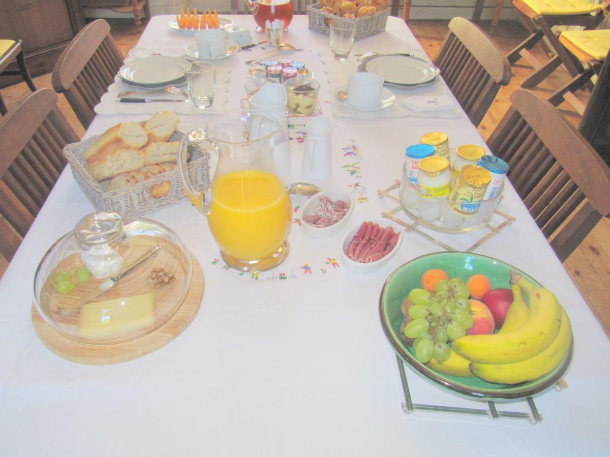 Bed & Breakfast Chateau Les Cedres Bretteville-l'Orgueilleuse Exterior foto